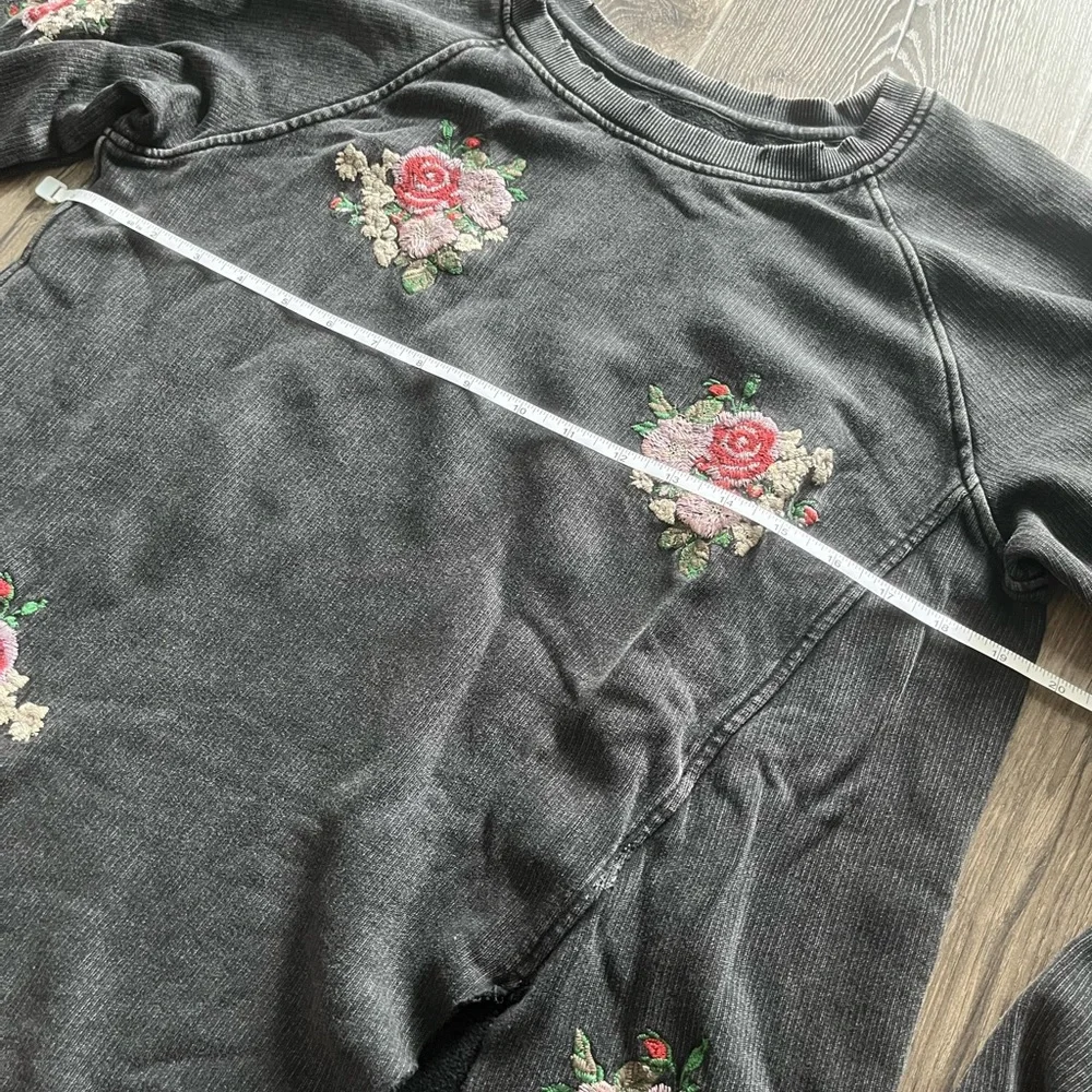 Lucky Brand Black Floral Embroidered Sweatshirt - Picture 13 of 14